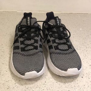 Adidas cloudfoam black and white knit sneakers